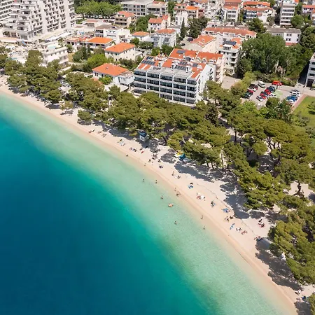 Beachfront Boutique With Free Parking Apartment