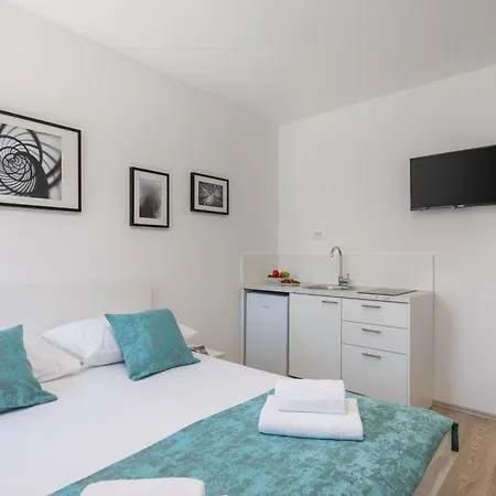 Beachfront Boutique With Free Parking Apartment *