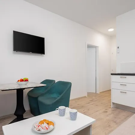 Apartment Beachfront Boutique With Free Parking Makarska