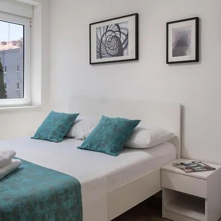 Beachfront Boutique With Free Parking * Makarska