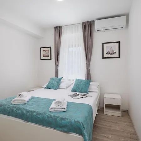 Apartment Beachfront Boutique With Free Parking Makarska