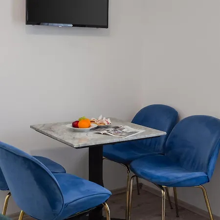 Beachfront Boutique With Free Parking Apartment *
