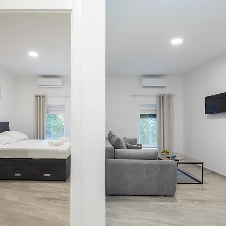 Apartment Beachfront Boutique With Free Parking